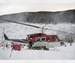 Helikopterbetankung Winter / Kanada