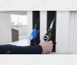 Simultanes Betanken von Dieselkraftstoff und AdBlue® Simultanes Betanken von Dieselkraftstoff und AdBlue®