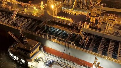 Ship-to-Ship Bunkering Ship-to-Ship Bunkering