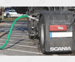 LNG Refuelling LNG Refuelling