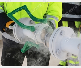 DCC Trockenkupplung für cryogene Medien DCC Trockenkupplung für cryogene Medien